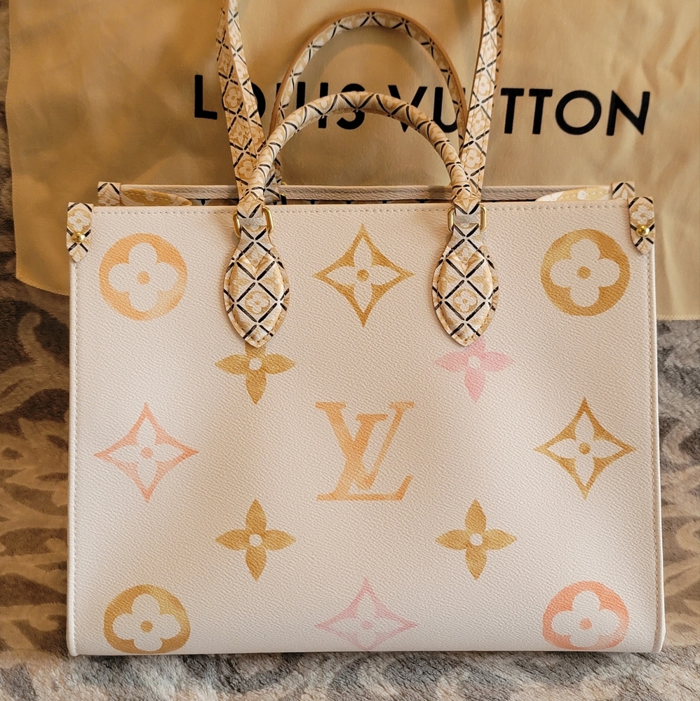 Louis Vuitton ONTHEGO MM Pastel Tote Beige Pink White Giant Flower Monogram Bag